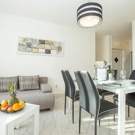 Apartment Andrija & Luce