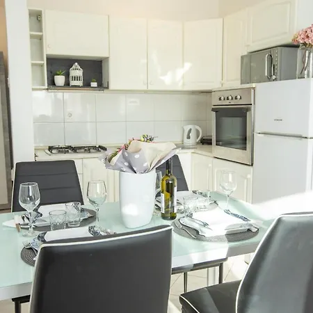 Andrija & Luce Apartment *